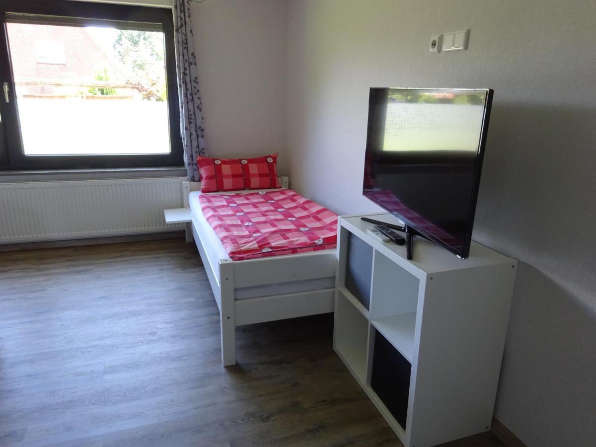 Ferienwohnung Schwiemann, Erdgeschoss Cadenberge Экстерьер фото